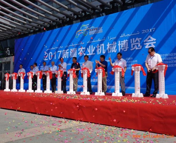 2017新疆農(nóng)業(yè)機械博覽會圓滿落幕 中路通口碑獲贊